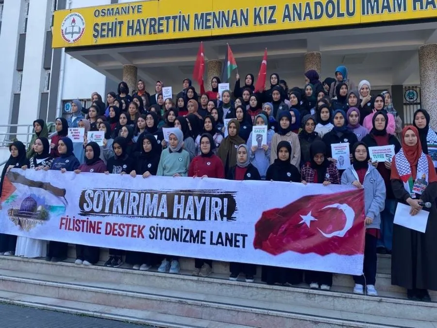 İmam Hatip'li Öğrenciler İsrail'i Kınadı